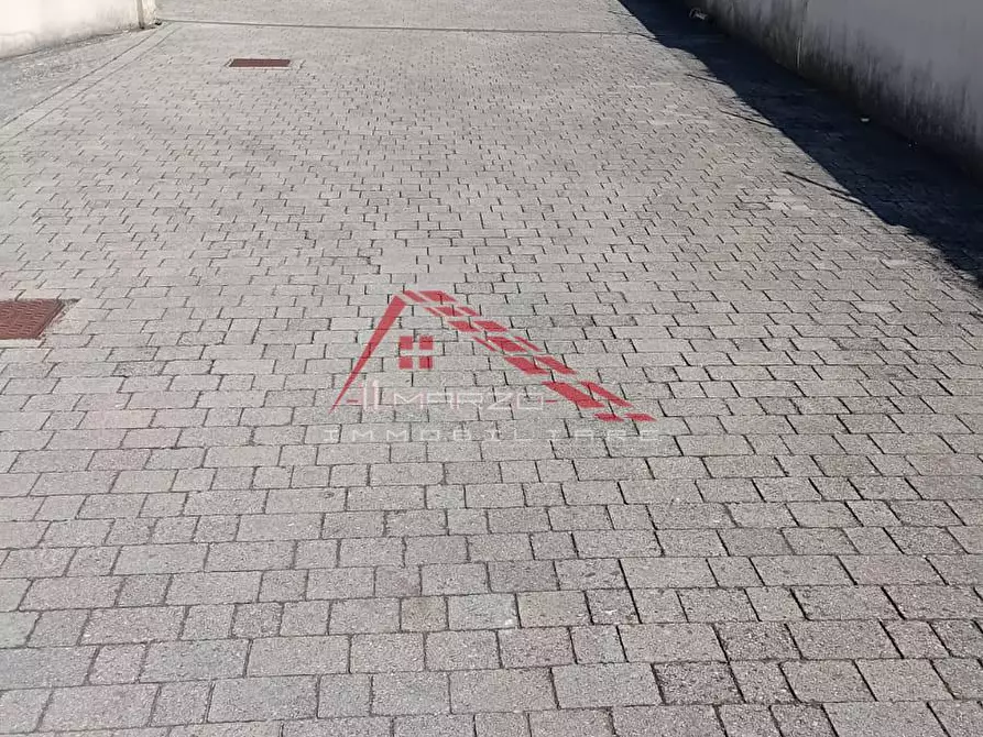 Immagine 20 di Appartamento in vendita  a Santa Maria A Monte