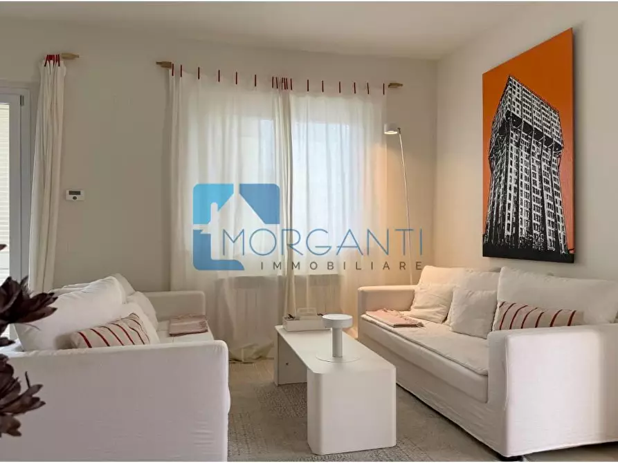 Immagine 5 di Appartamento in vendita  a Pietrasanta