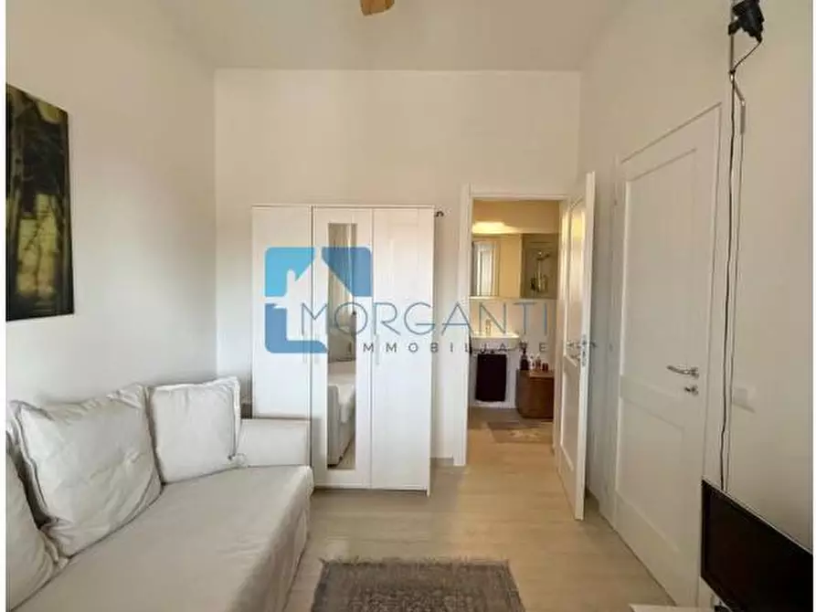 Immagine 11 di Appartamento in vendita  a Pietrasanta