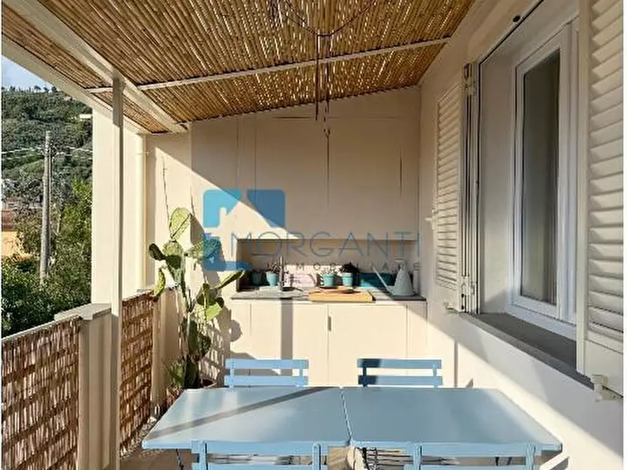 Immagine 3 di Appartamento in vendita  a Pietrasanta