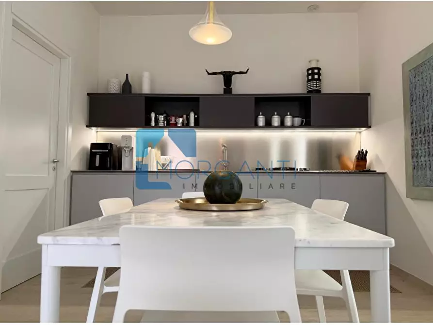 Immagine 8 di Appartamento in vendita  a Pietrasanta