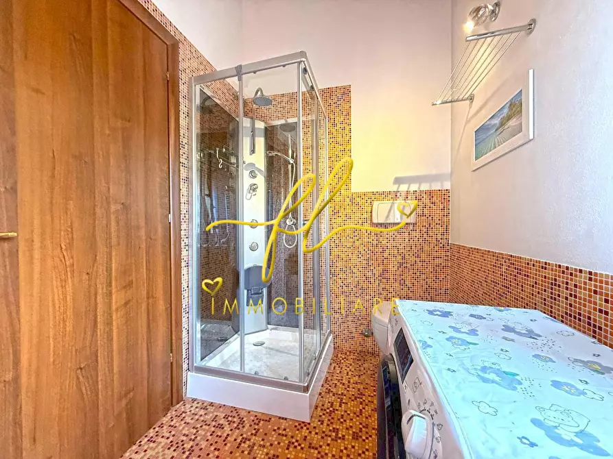 Immagine 9 di Appartamento in vendita  a Cecina