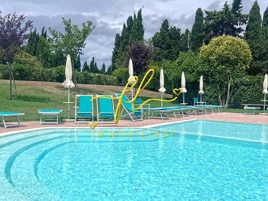 Immagine 10 di Appartamento in vendita  a Cecina