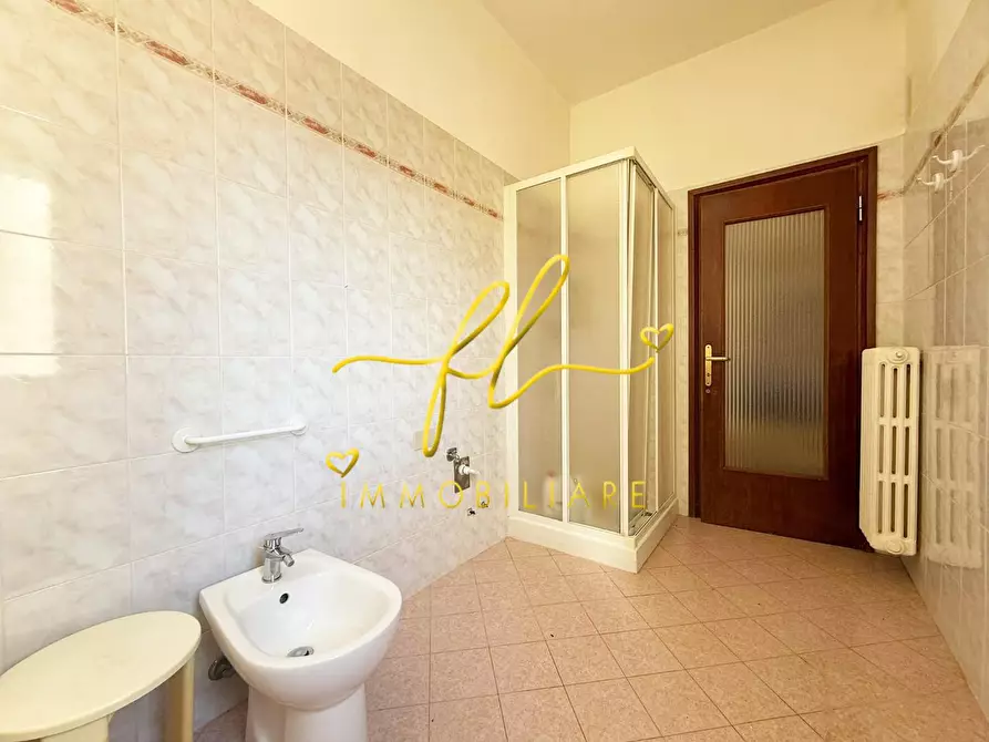 Immagine 14 di Appartamento in vendita  a Cecina