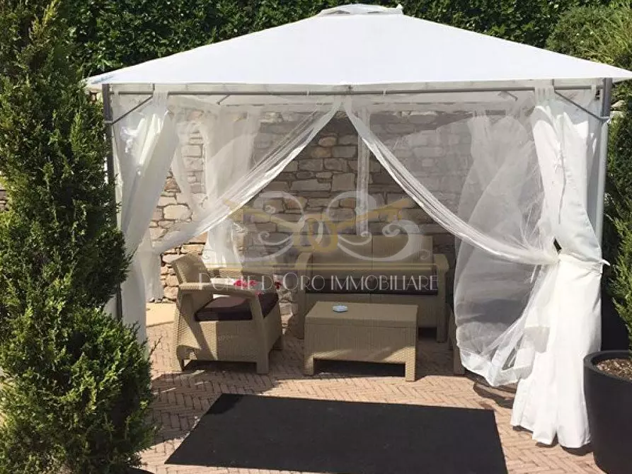 Immagine 24 di Villa in vendita  a Piazza Al Serchio