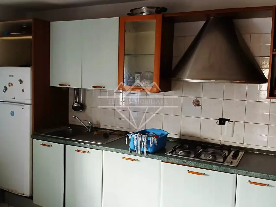 Immagine 9 di Appartamento in vendita  a Carrara