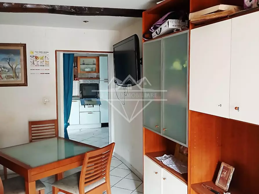 Immagine 12 di Appartamento in vendita  a Carrara