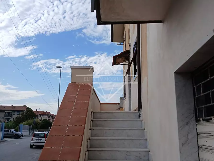 Immagine 14 di Appartamento in vendita  a Carrara