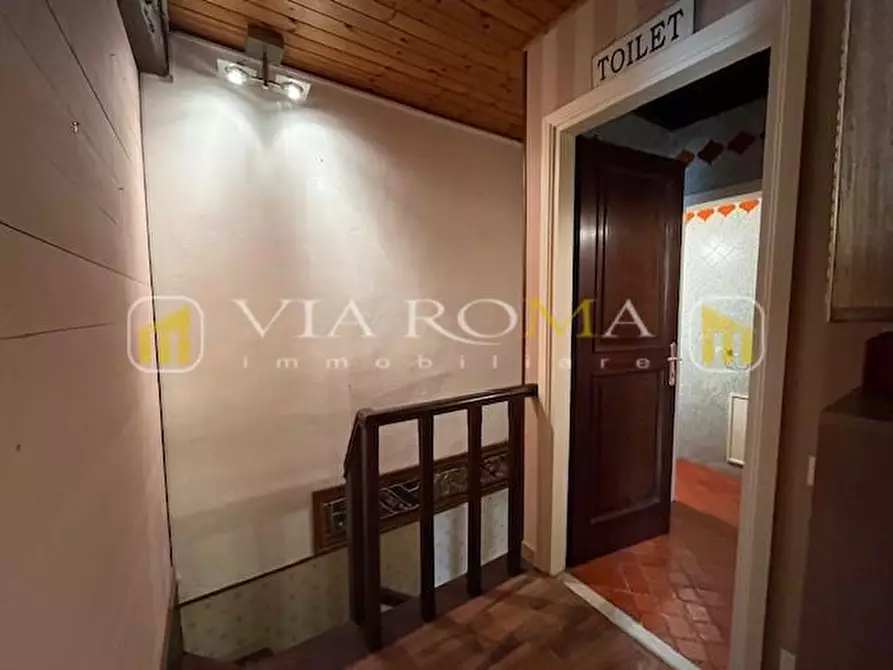 Immagine 5 di Appartamento in vendita  a Lucca