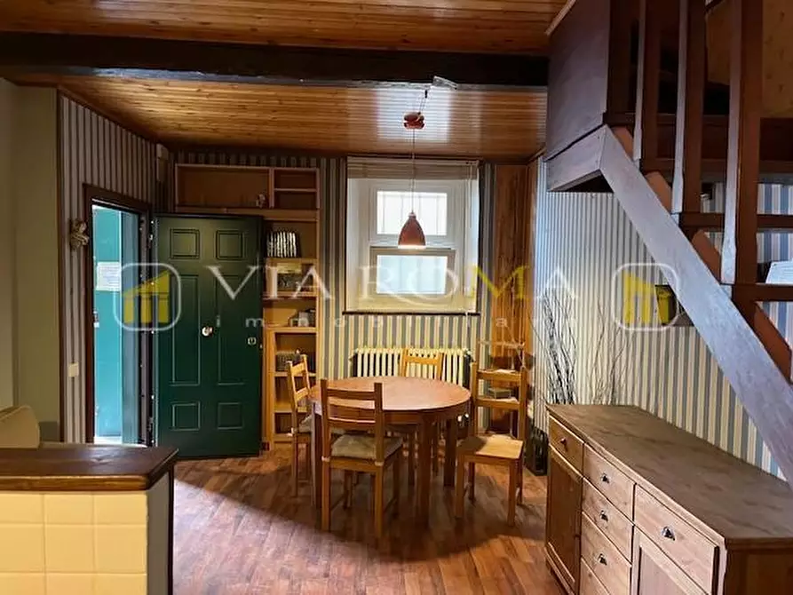 Immagine 13 di Appartamento in vendita  a Lucca