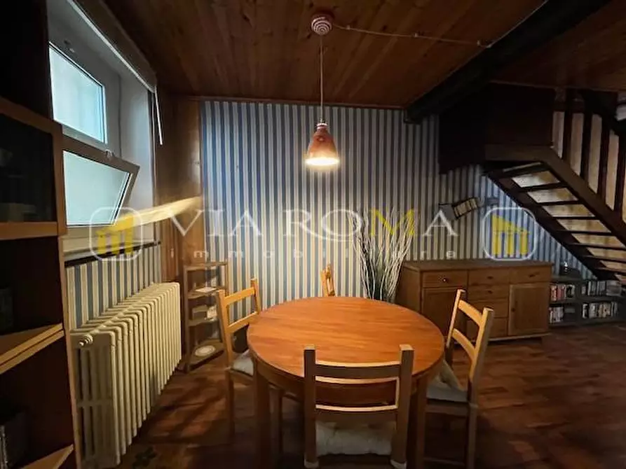 Immagine 16 di Appartamento in vendita  a Lucca