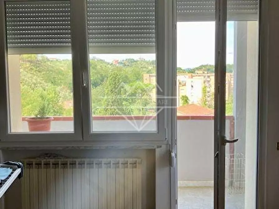 Immagine 3 di Appartamento in vendita  a Carrara