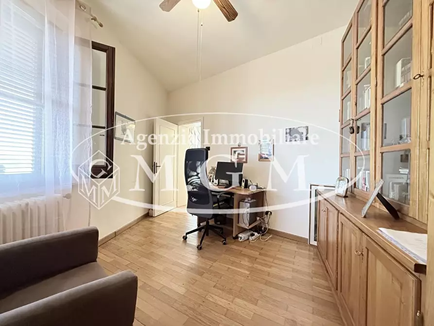 Immagine 21 di Appartamento in vendita  a Santa Maria A Monte