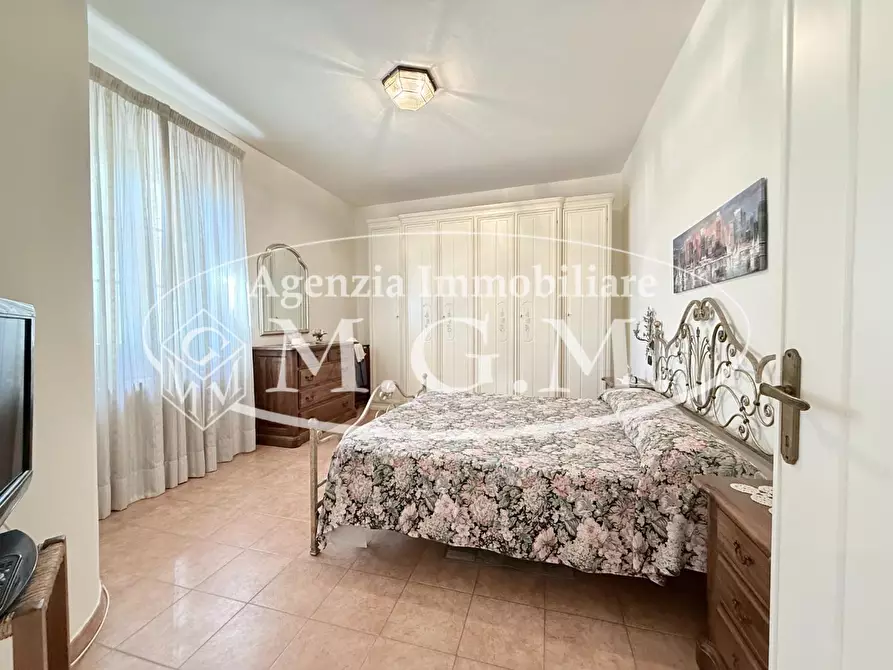 Immagine 18 di Appartamento in vendita  a Santa Maria A Monte