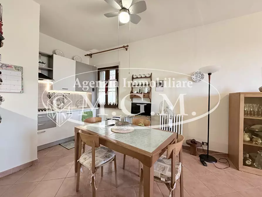 Immagine 12 di Appartamento in vendita  a Santa Maria A Monte