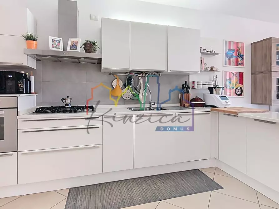 Immagine 10 di Appartamento in vendita  a Pisa