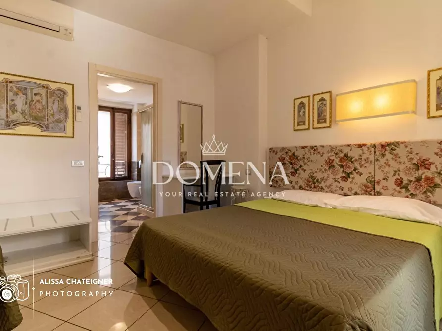 Immagine 10 di Appartamento in vendita  a Siena