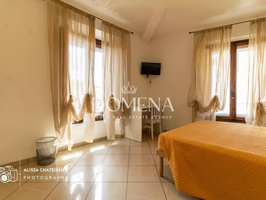 Immagine 22 di Appartamento in vendita  a Siena