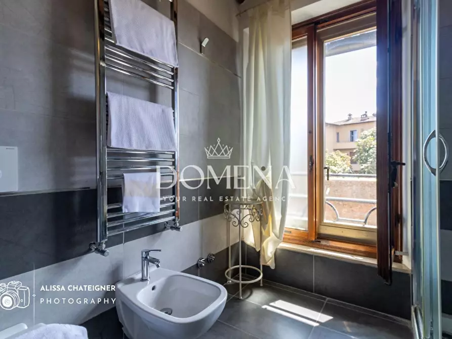 Immagine 18 di Appartamento in vendita  a Siena