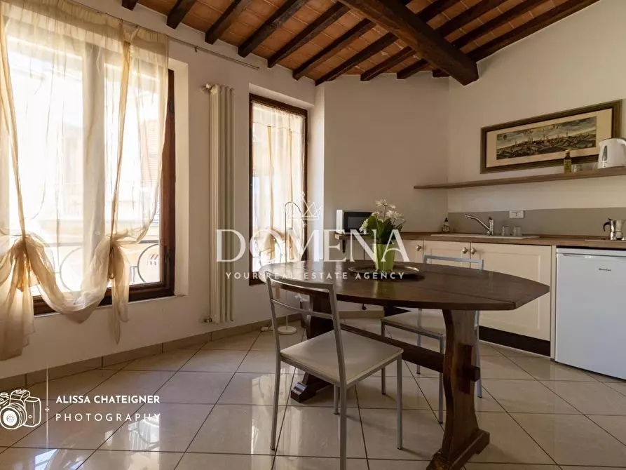 Immagine 2 di Appartamento in vendita  a Siena