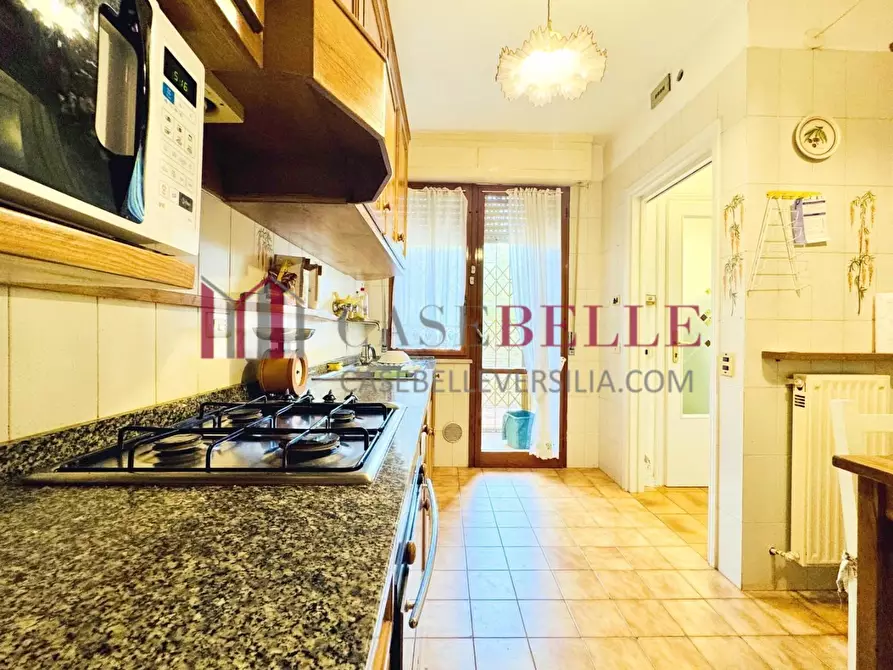 Immagine 37 di Villetta a schiera in vendita  a Pietrasanta