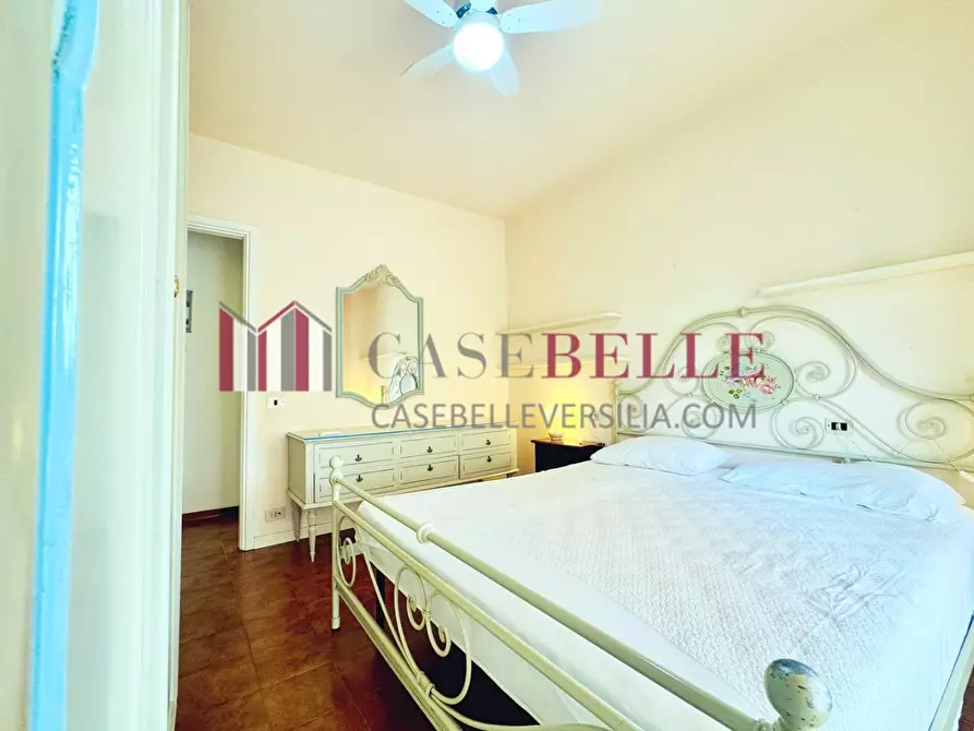 Immagine 13 di Villetta a schiera in vendita  a Pietrasanta