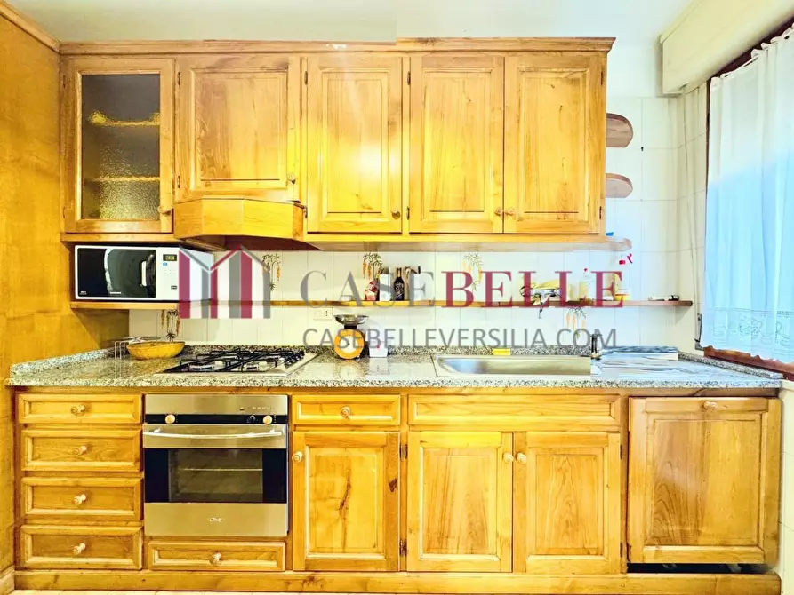 Immagine 38 di Villetta a schiera in vendita  a Pietrasanta