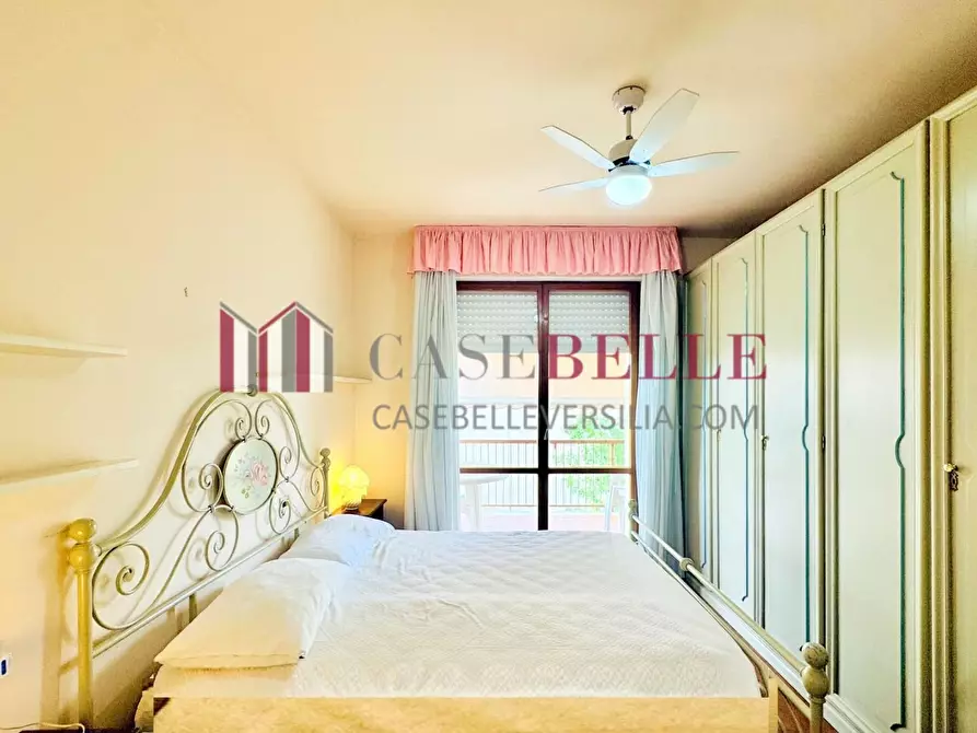 Immagine 11 di Villetta a schiera in vendita  a Pietrasanta