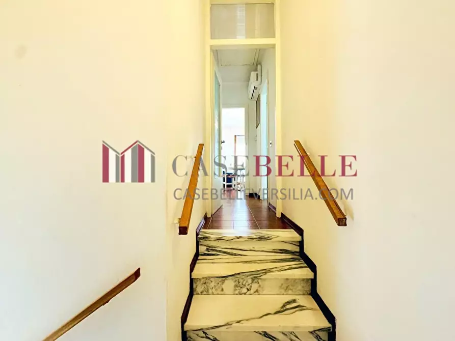 Immagine 2 di Villetta a schiera in vendita  a Pietrasanta