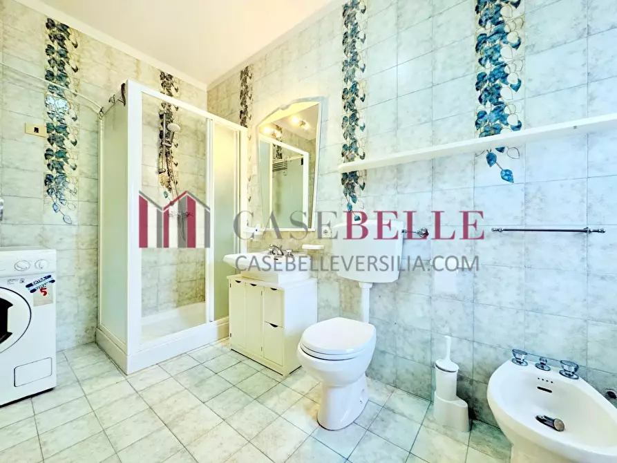 Immagine 24 di Villetta a schiera in vendita  a Pietrasanta