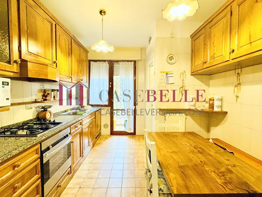 Immagine 35 di Villetta a schiera in vendita  a Pietrasanta