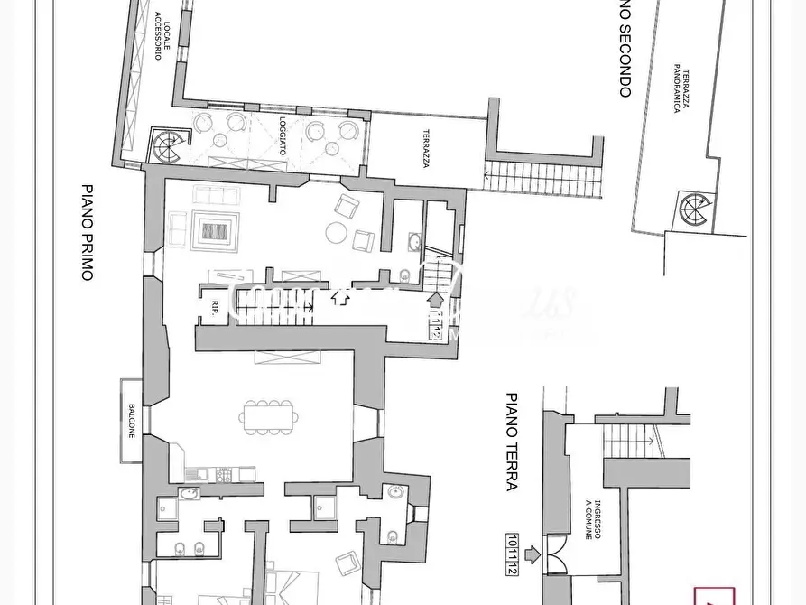 Immagine 26 di Porzione di casa in vendita  a Siena