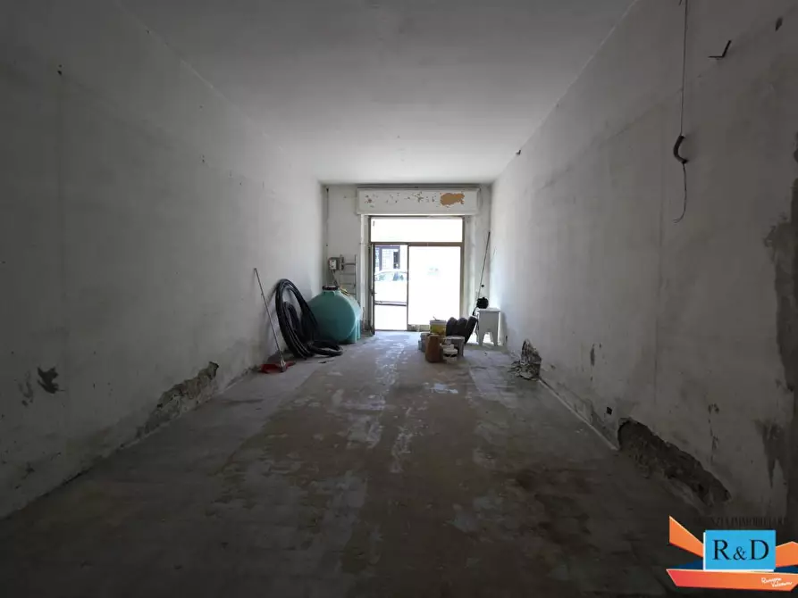 Immagine 3 di Laboratorio in vendita  a Colle Di Val D'elsa