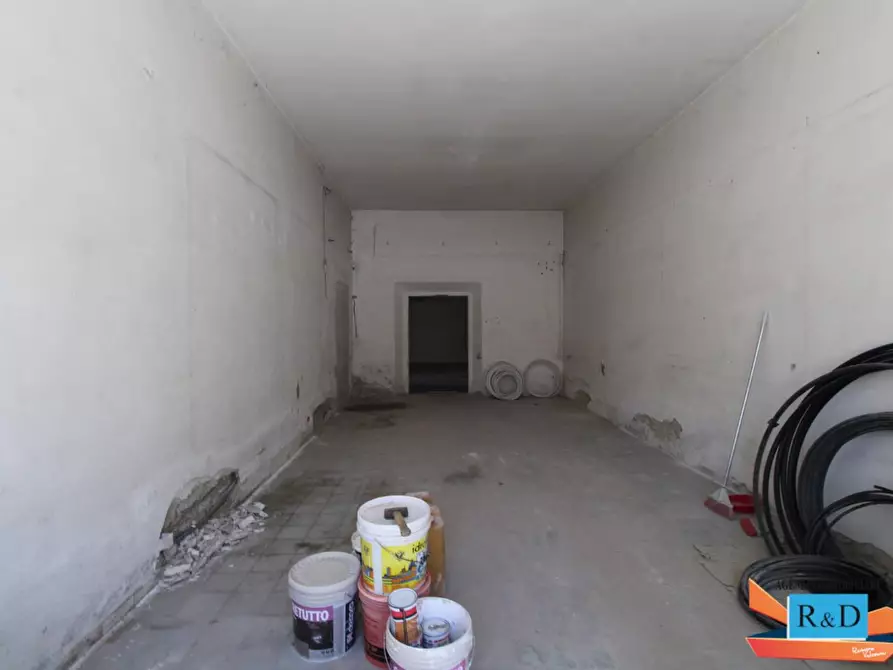 Immagine 4 di Laboratorio in vendita  a Colle Di Val D'elsa