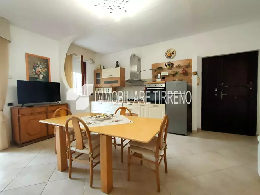 Immagine 8 di Appartamento in vendita  a Massa