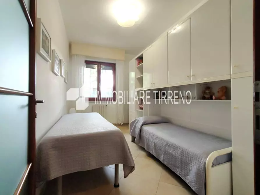 Immagine 6 di Appartamento in vendita  a Massa