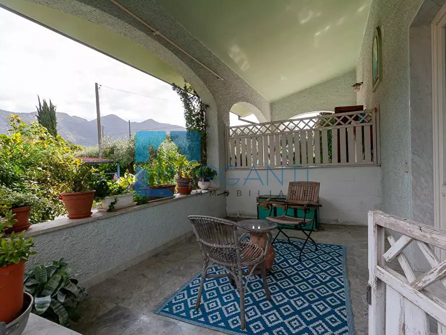 Immagine 23 di Villa in vendita  a Seravezza