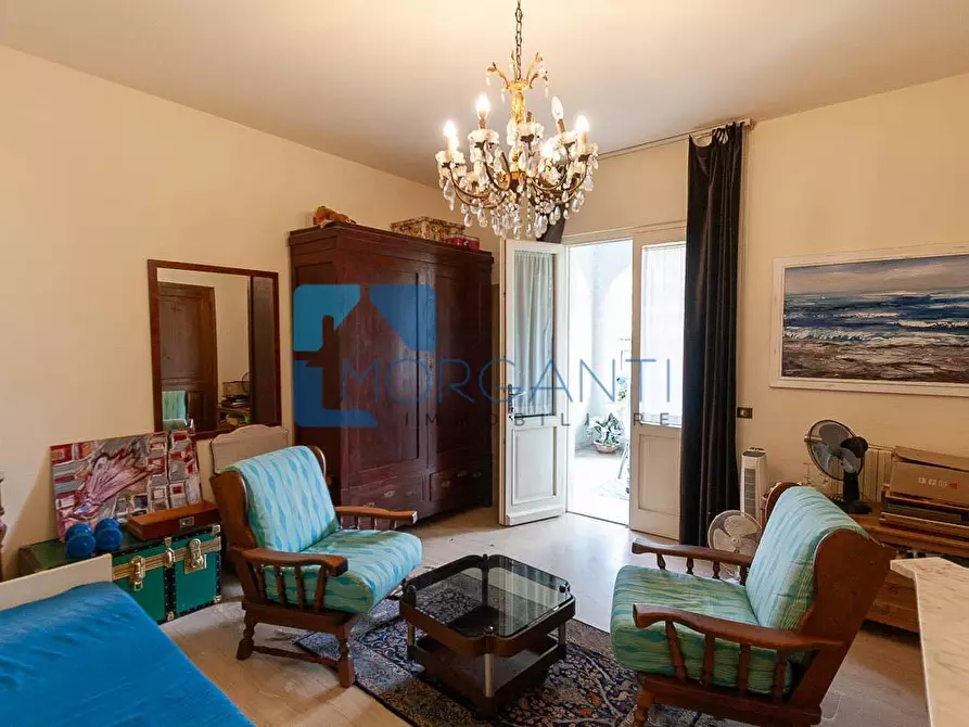 Immagine 20 di Villa in vendita  a Seravezza