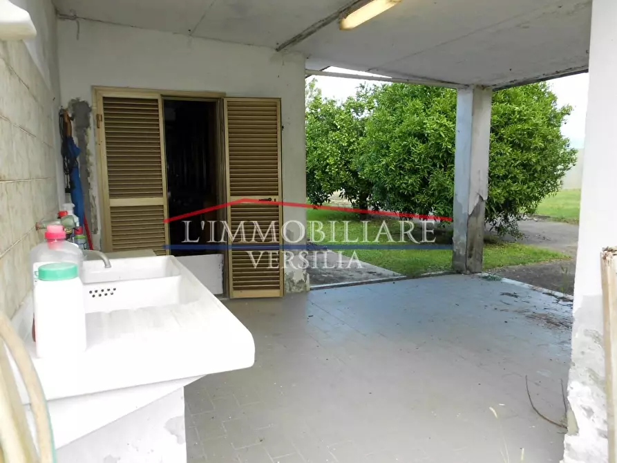 Immagine 31 di Casa indipendente in vendita  a Massa