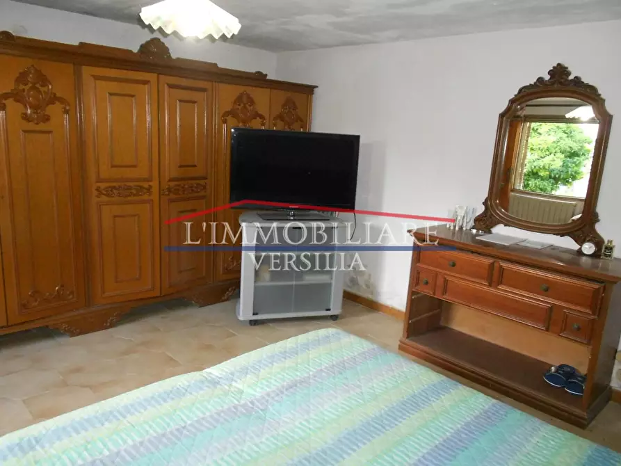 Immagine 37 di Casa indipendente in vendita  a Massa