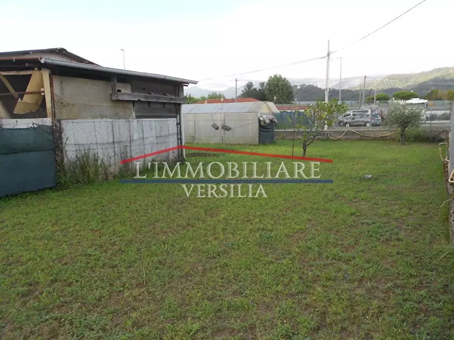 Immagine 32 di Casa indipendente in vendita  a Massa