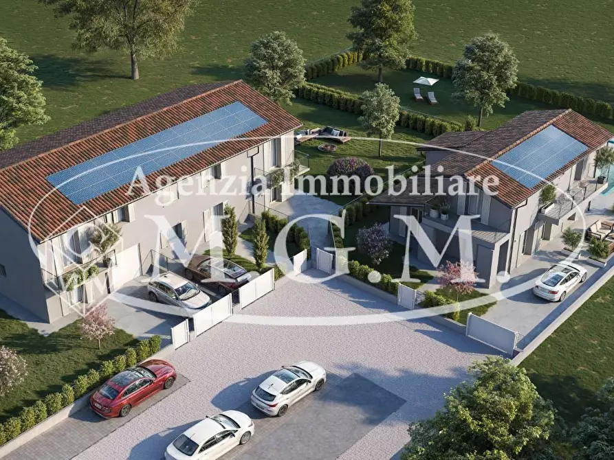 Immagine 2 di Villa in vendita  a Santa Maria A Monte