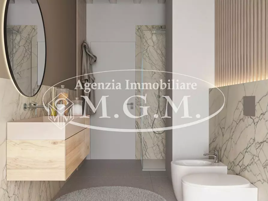 Immagine 3 di Villa in vendita  a Santa Maria A Monte