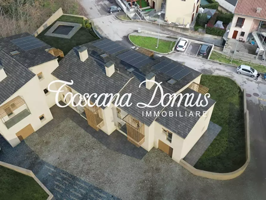 Immagine 2 di Villetta a schiera in vendita  a Monteriggioni