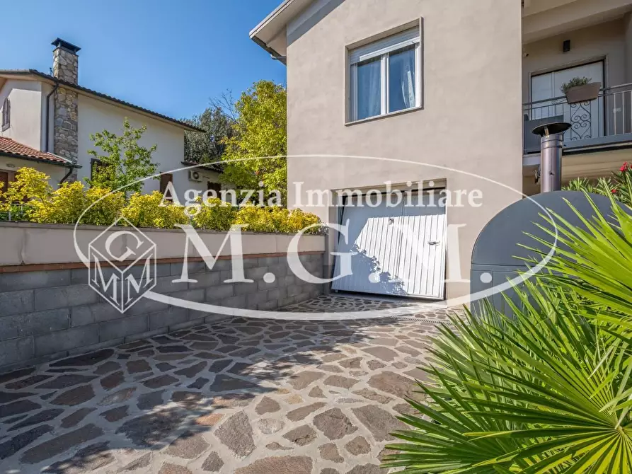 Immagine 48 di Casa bifamiliare in vendita  a Bientina