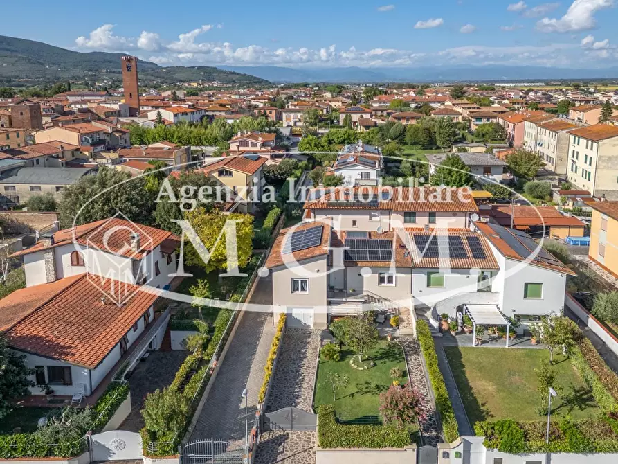 Immagine 57 di Casa bifamiliare in vendita  a Bientina