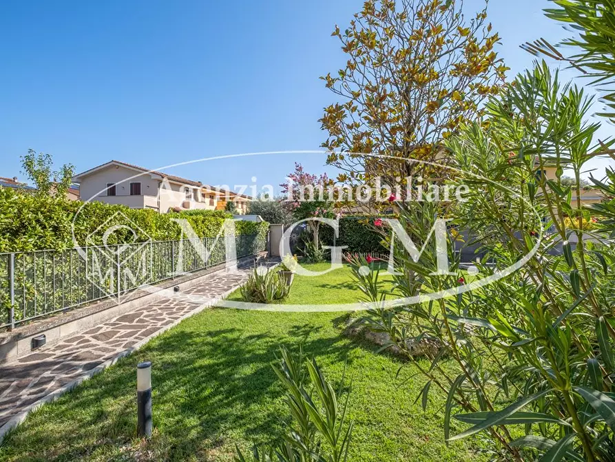 Immagine 12 di Casa bifamiliare in vendita  a Bientina