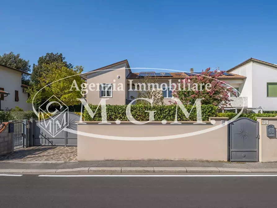 Immagine 3 di Casa bifamiliare in vendita  a Bientina