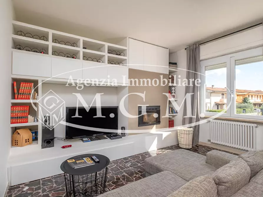 Immagine 17 di Casa bifamiliare in vendita  a Bientina