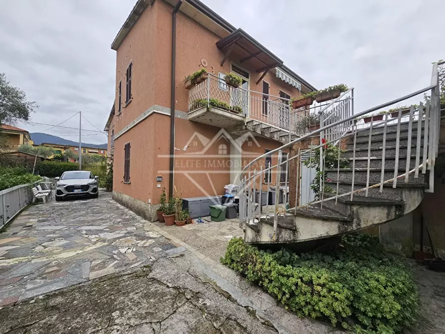 casa semindipendente in vendita a Castelnuovo Magra in zona Molicciara